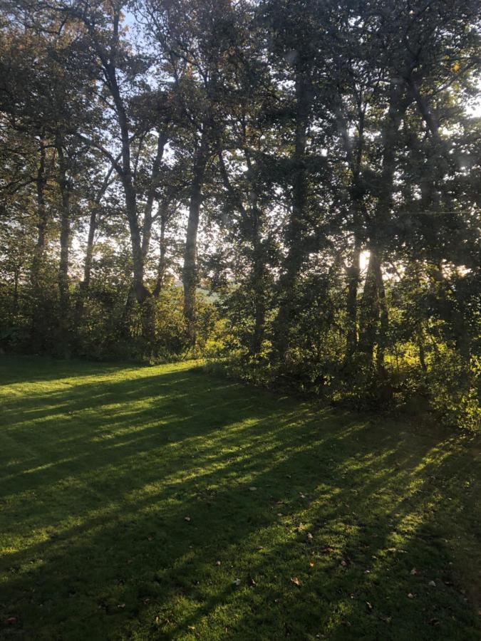 Rosloevs Gard Vackert Boende I En Naturskoen Miljoe. Flyinge Exterior foto